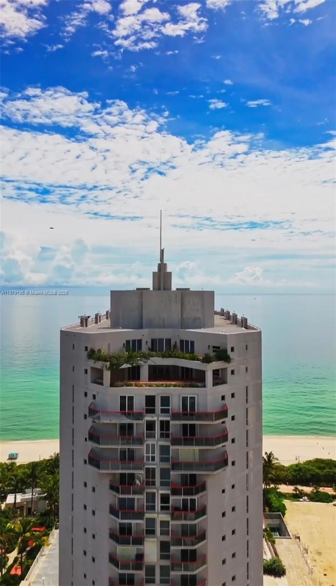The Sterling unit 401, Miami Beach, FL 33141 - photo 1