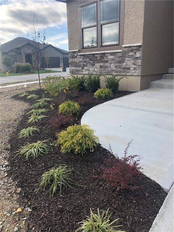 25526 W 98th St, Lenexa, KS 66227 - photo 1