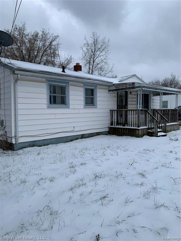 1316 E Yale Ave, Flint, MI 48505 - photo 1