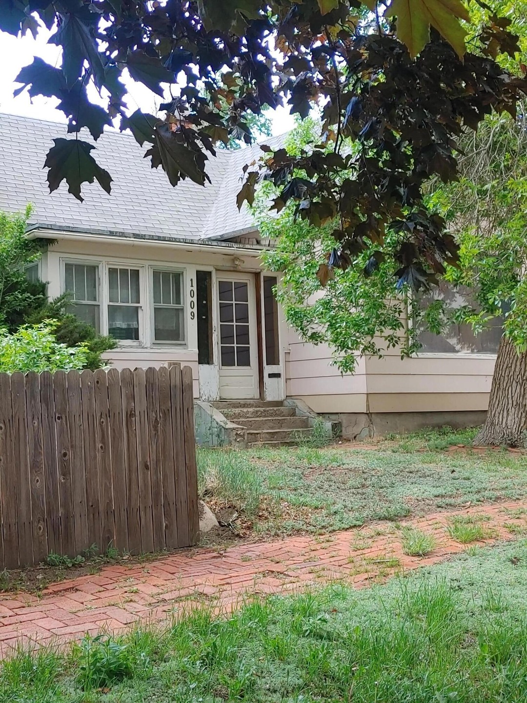 1009 main front
