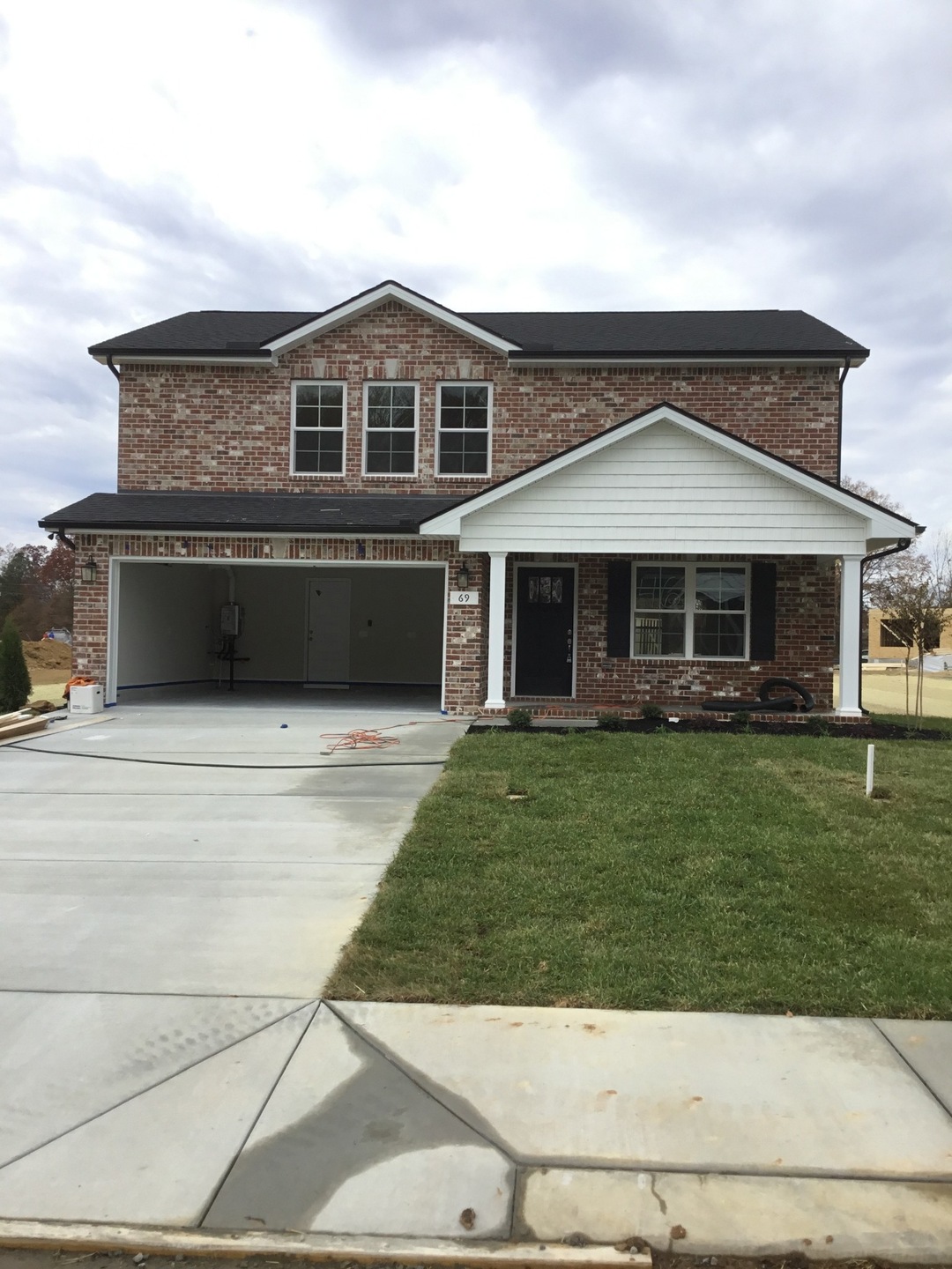 69 Reynard St, Manchester, TN 37355 - photo 1