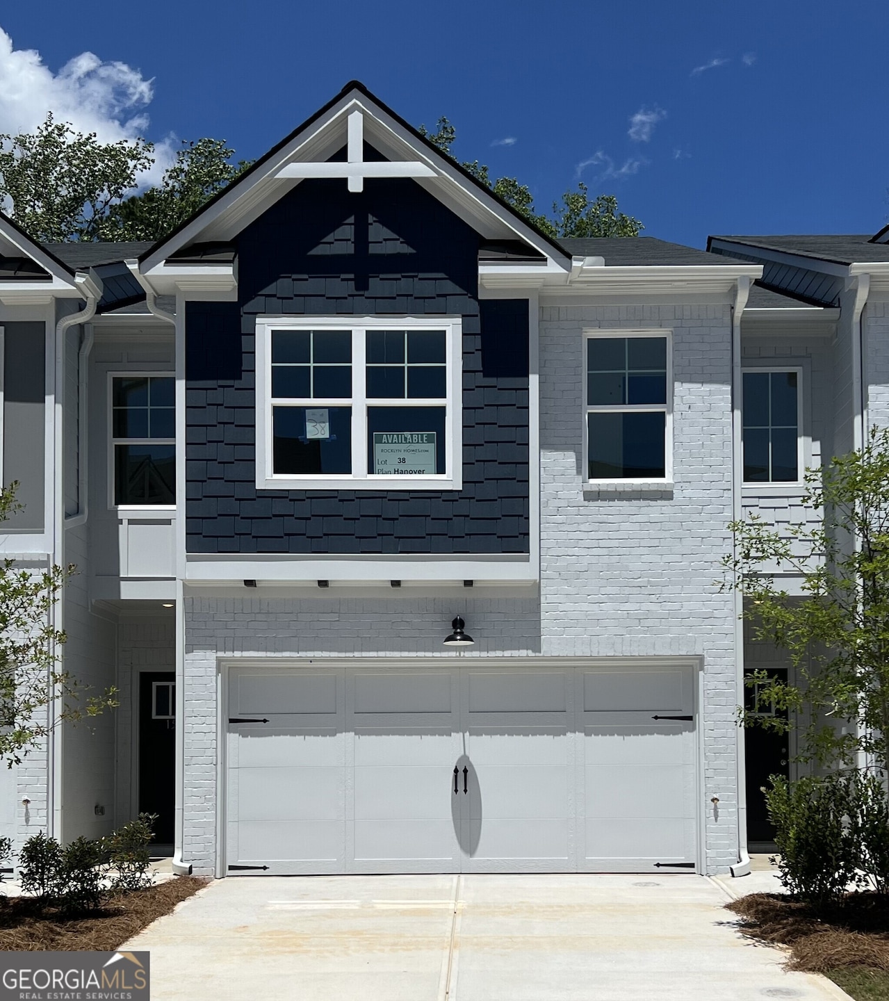 For Sale $294,900 • Co-Listing Agent