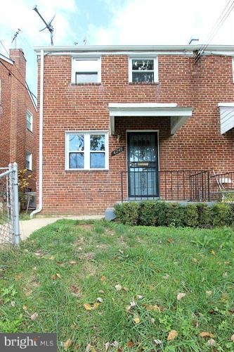 4248 Hildreth St SE, Washington, DC 20019 - photo 1