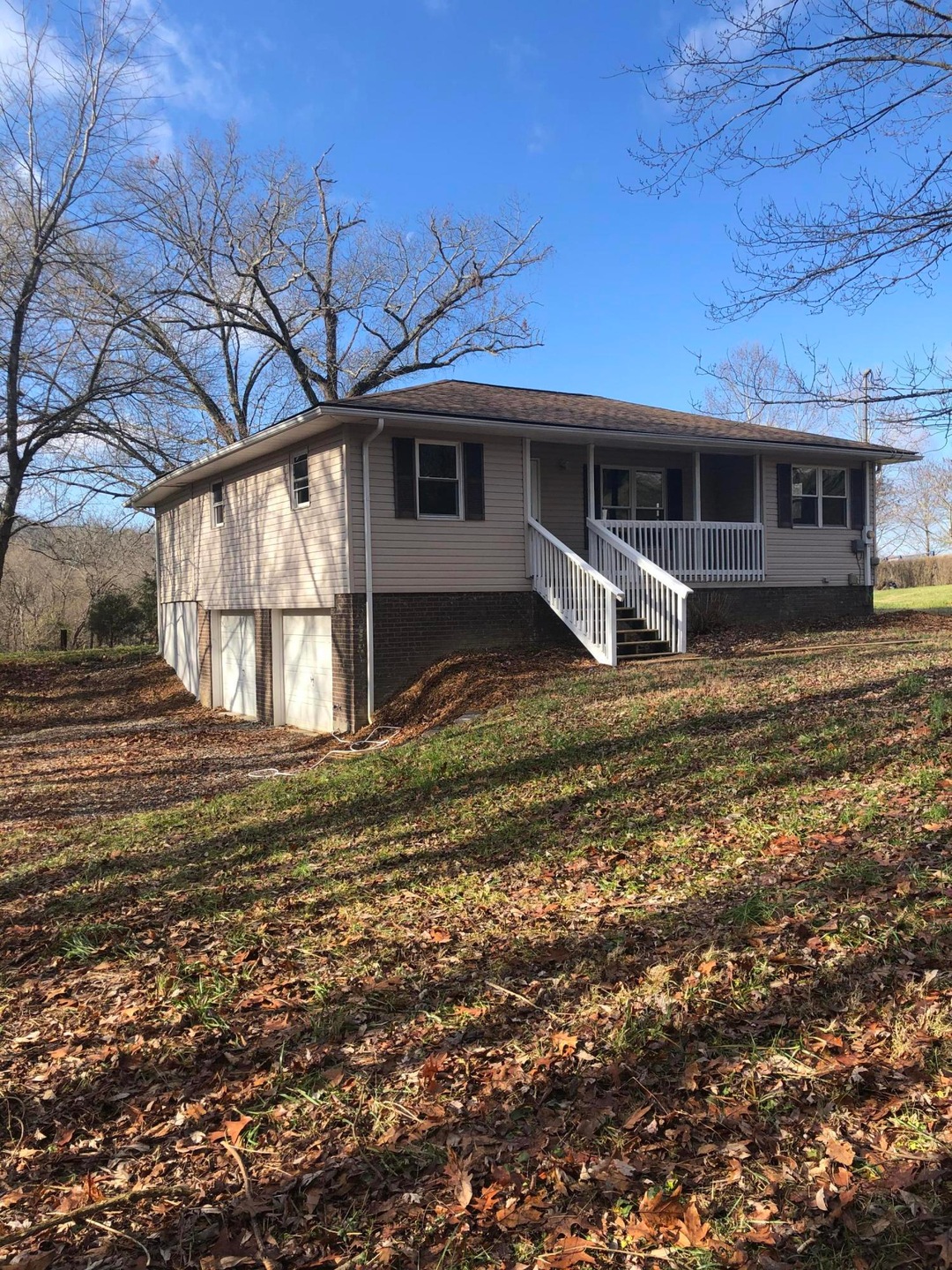 115 E Riverview Ave, Watauga, TN 37694 - photo 1