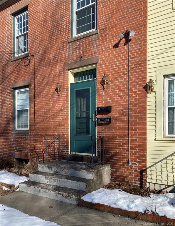 916 Windsor Ave unit W2, Windsor, CT 06095 - photo 1