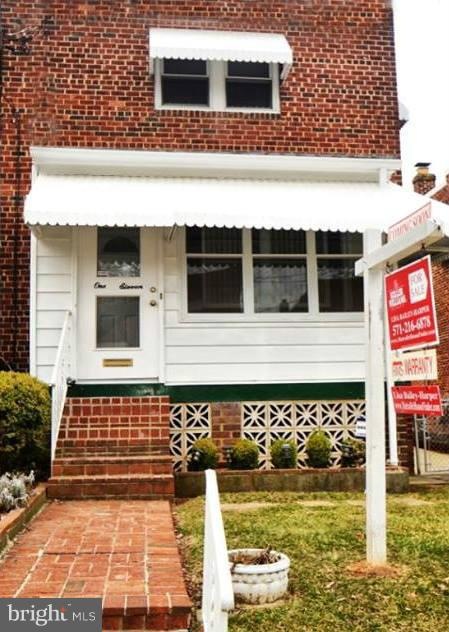 111 55th St SE, Washington, DC 20019 - photo 1