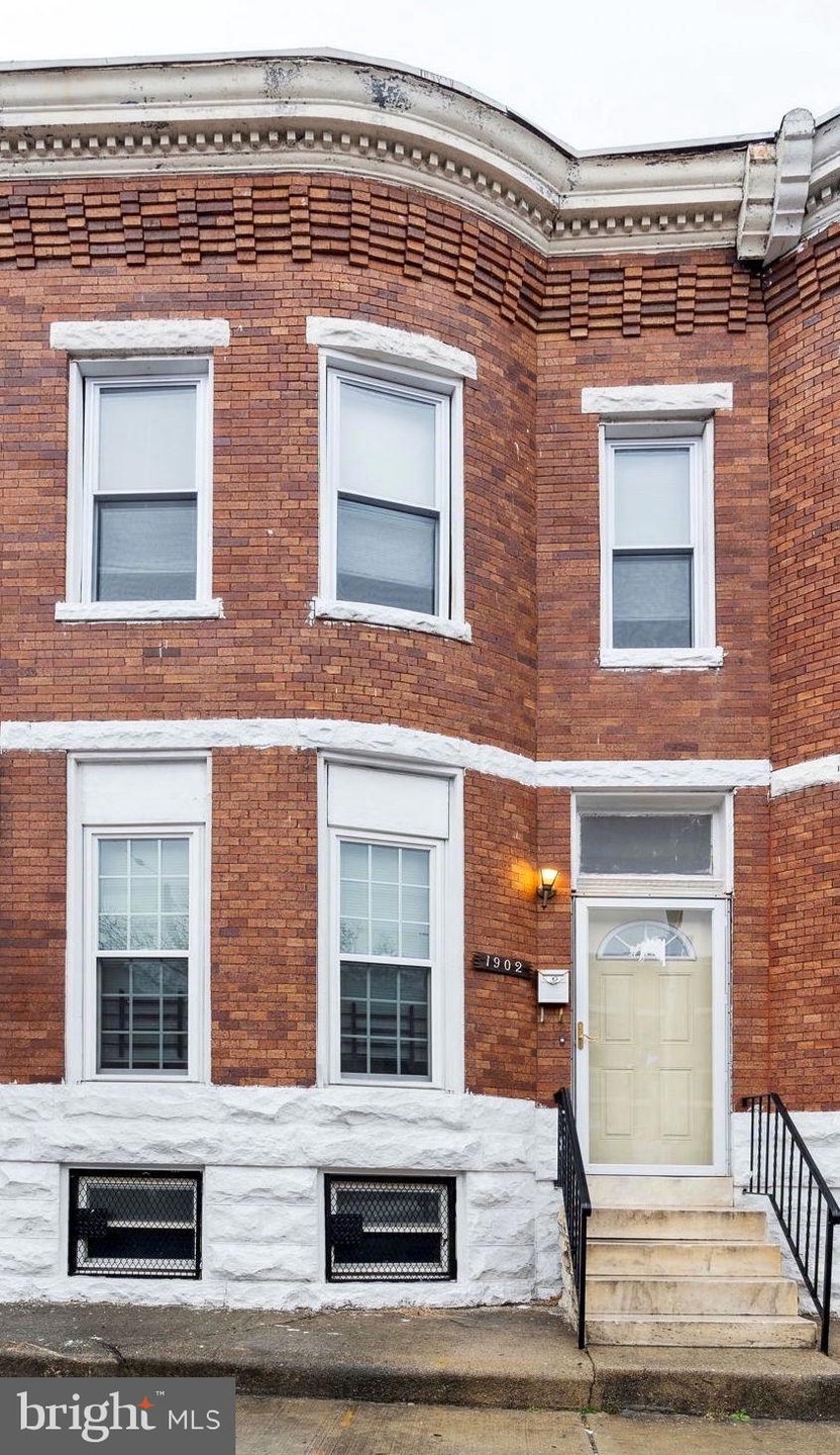 1902 N Monroe St, Baltimore, MD 21217 - photo 1