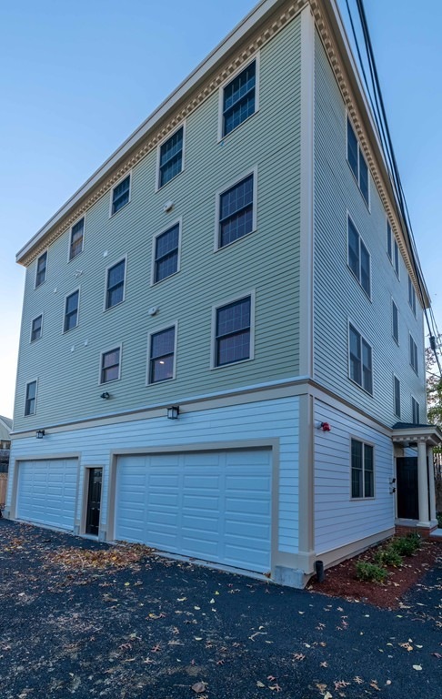 10 Allen Ct unit 4, Somerville, MA 02143 - photo 1