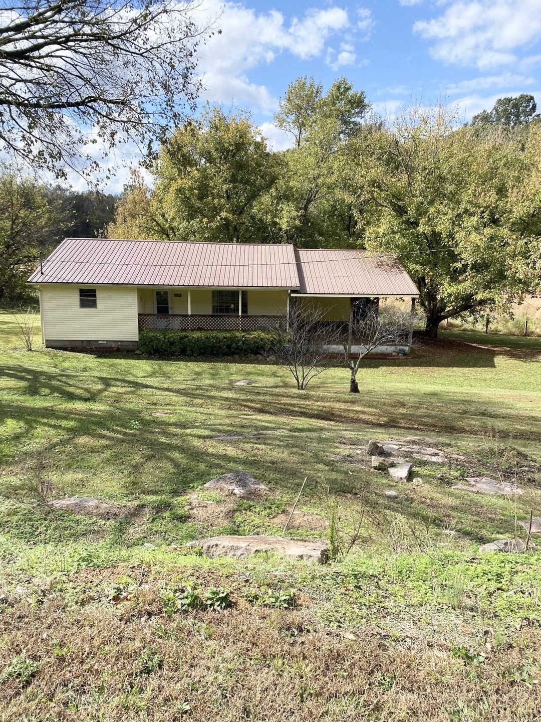 2611 Cedar Creek Rd, Linden, TN 37096 - photo 1