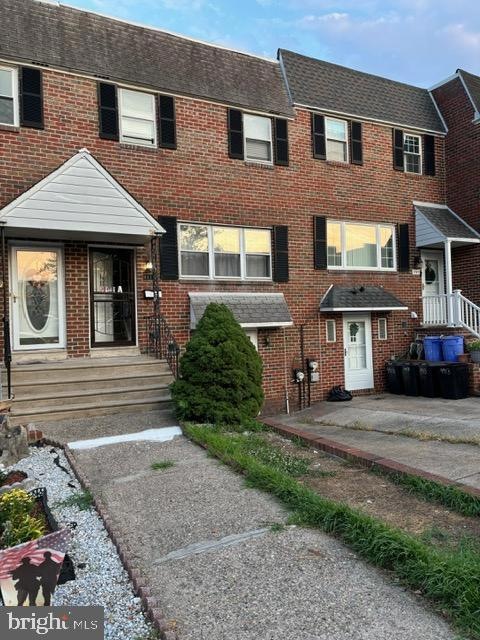 9915 Lackland Dr, Philadelphia, PA 19114 - photo 1
