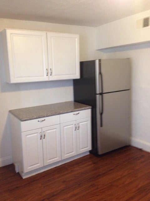 For Rent $1,095/month