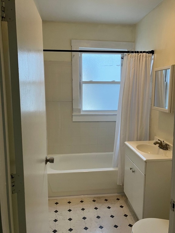 61 Vine St unit 35, Lynn, MA 01905 - photo 1