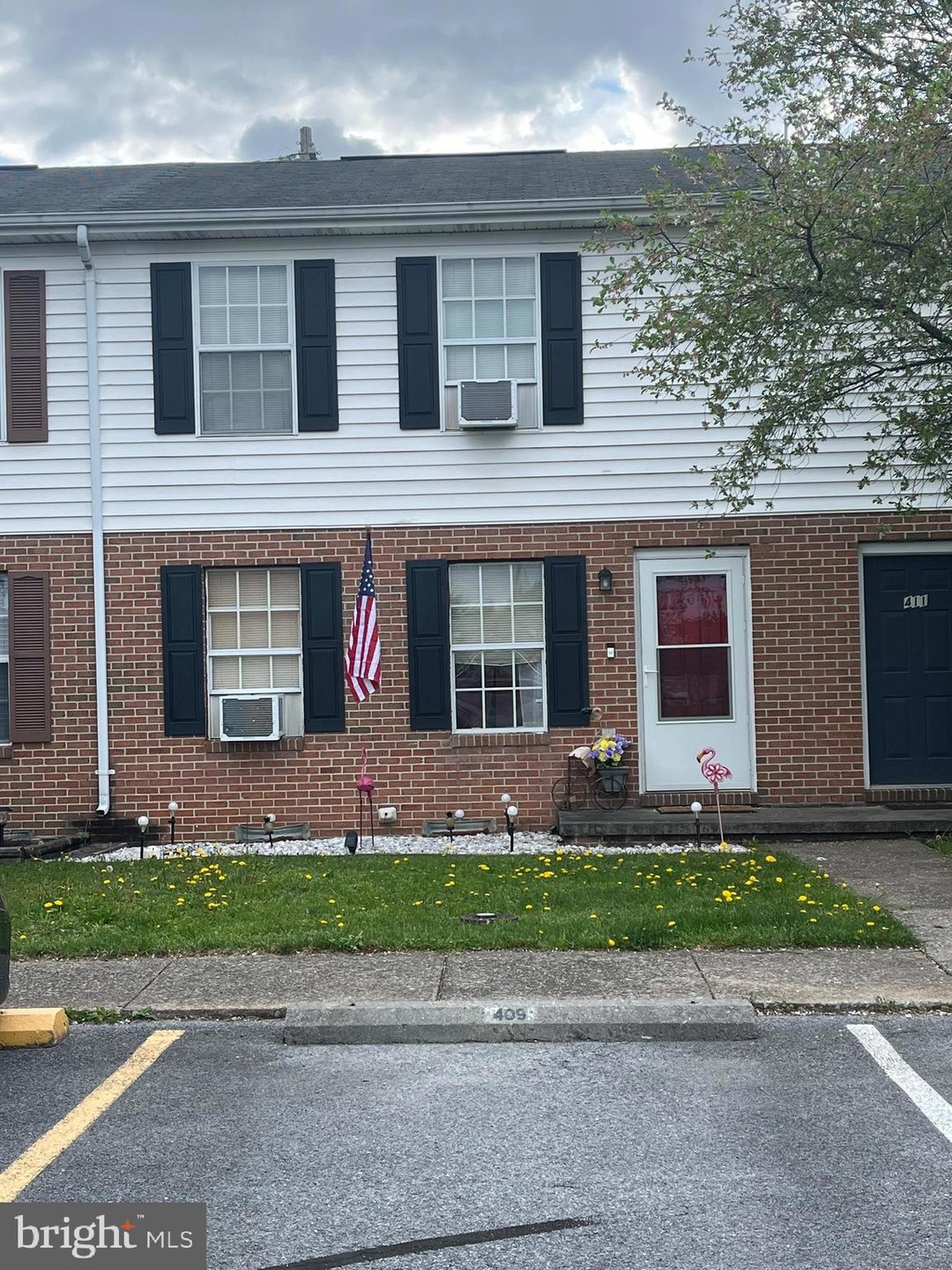 409 Buckingham Dr, Stephens City, VA 22655 - photo 1