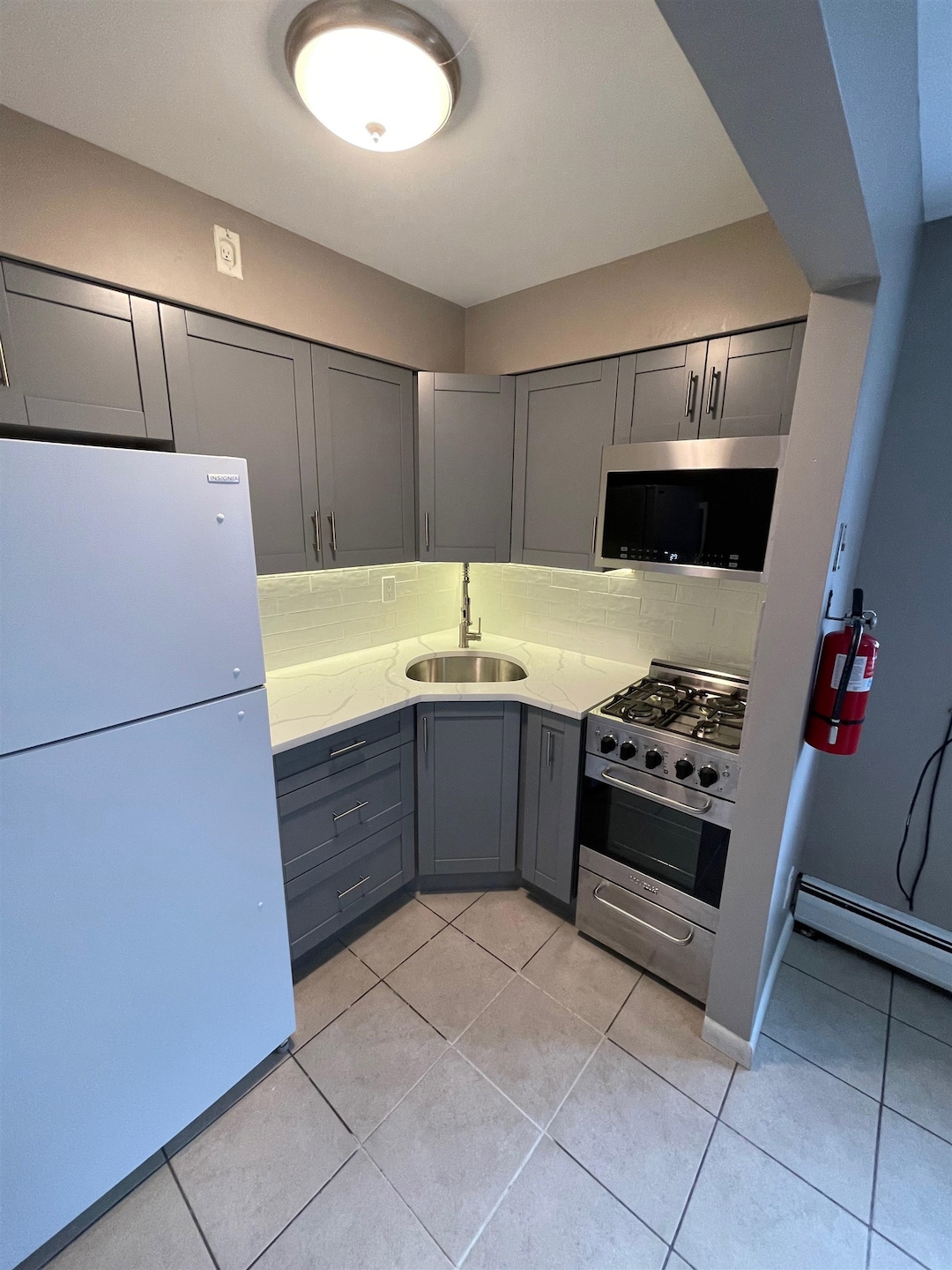 For Rent $1,950/month