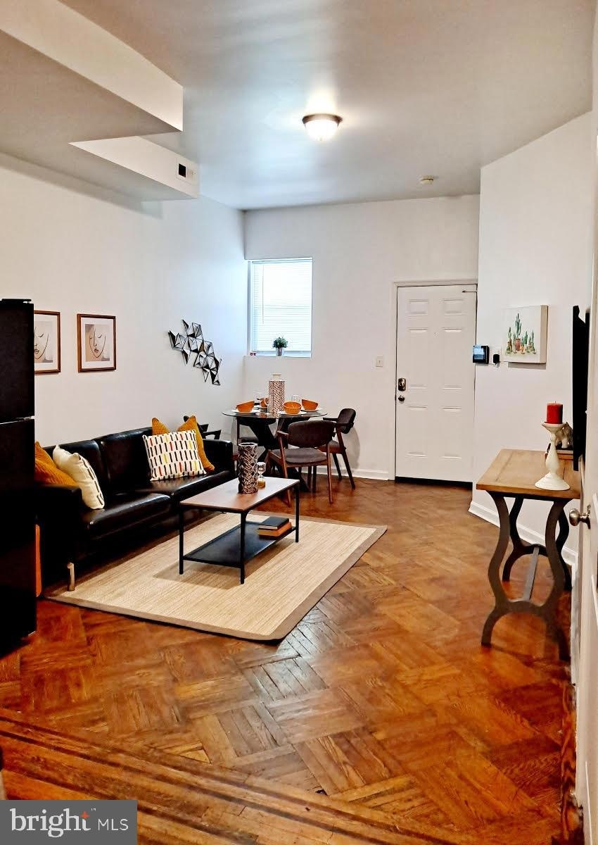 For Rent $1,275/month