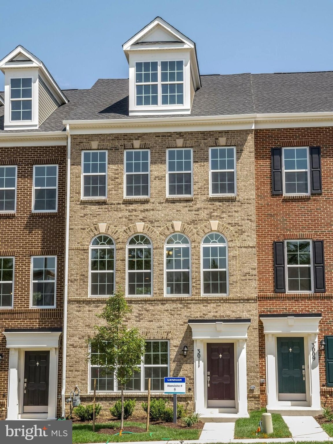 3011 Saint Josephs Dr, Mitchellville, MD 20721 - photo 1