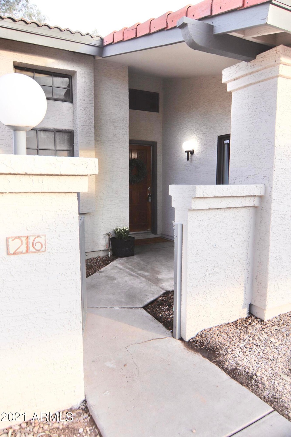 1718 S Longmore unit 26, Mesa, AZ 85202 - photo 1