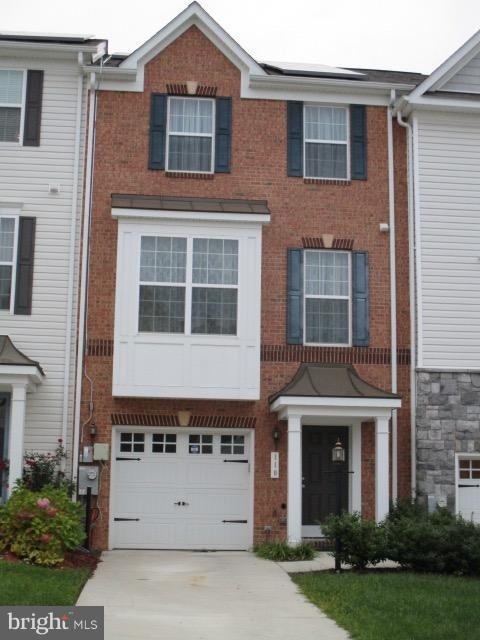 110 Gray St, Capitol Heights, MD 20743 - photo 1