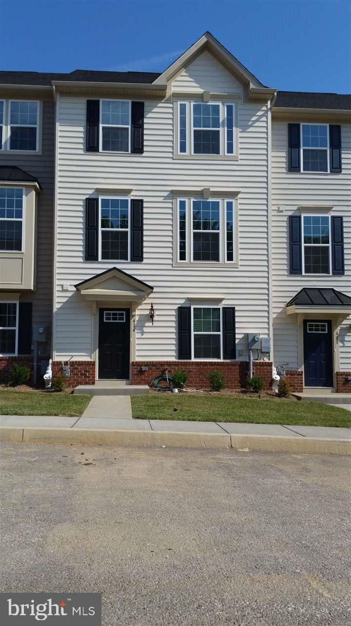 414 Laurel Oak Ln unit LG MOZART, Seven Valleys, PA 17360 - photo 1