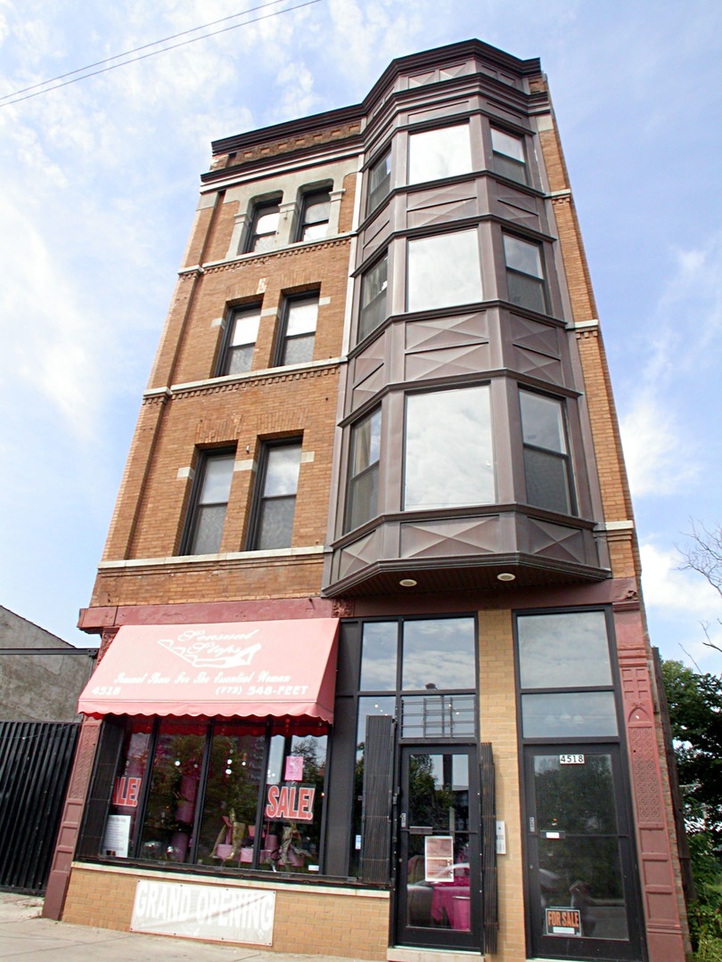 4518 S Cottage Grove Ave unit 3, Chicago, IL 60653 - photo 1