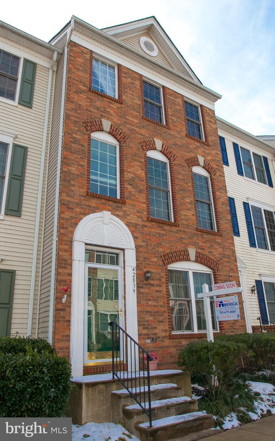 42839 Sykes Terrace, Chantilly, VA 20152 - photo 1