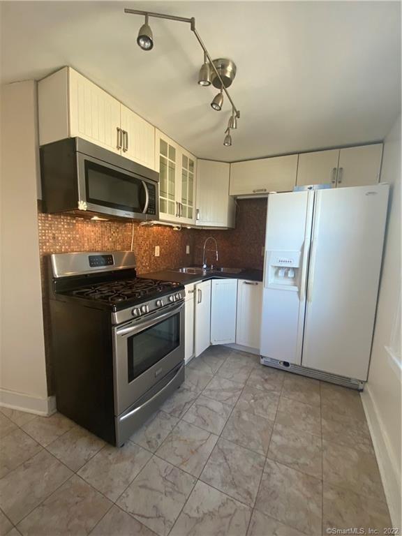 718 Savin Ave unit 2, West Haven, CT 06516 - photo 1