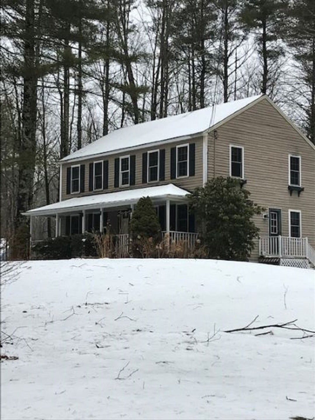 111 Old Nottingham Rd, Epping, NH 03042 - photo 1