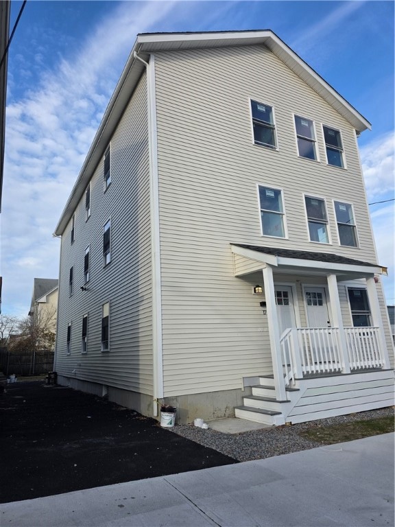 17 Bergen St unit 2nd FL, Providence, RI 02908 - photo 1
