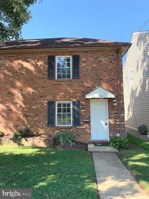 For Rent $1,300/month