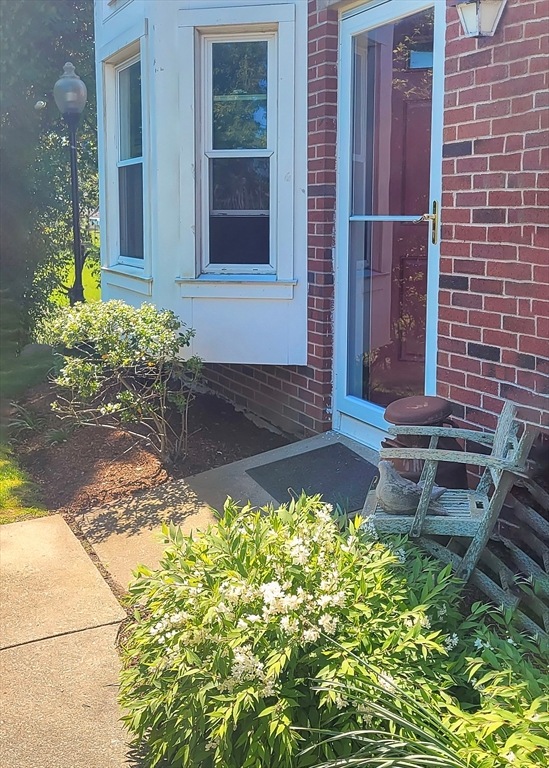 162 Quincy Shore Dr unit 66, Quincy, MA 02171 - photo 1