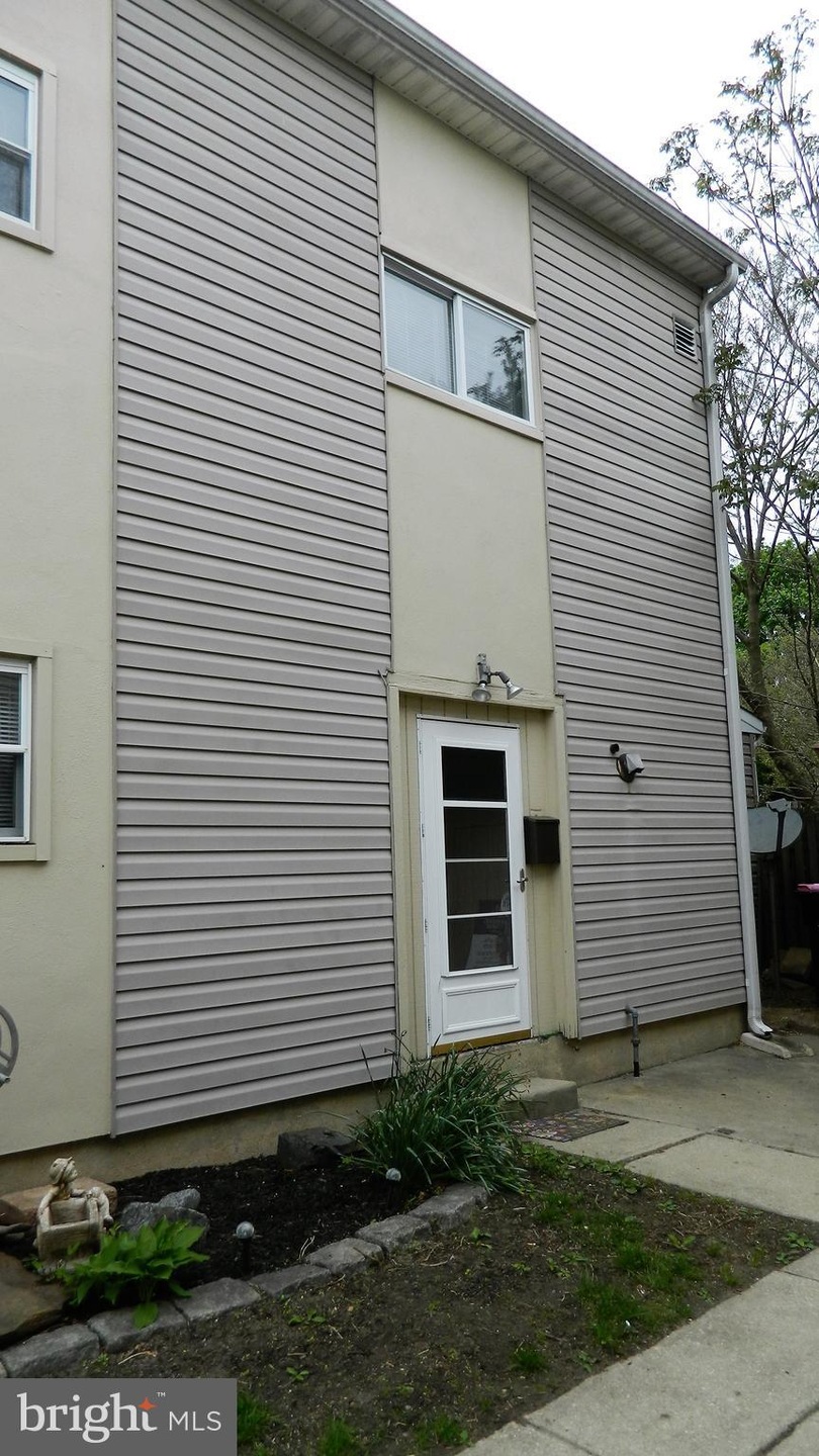 512 Unit B Chestnut St, Glendora, NJ 08029 - photo 1