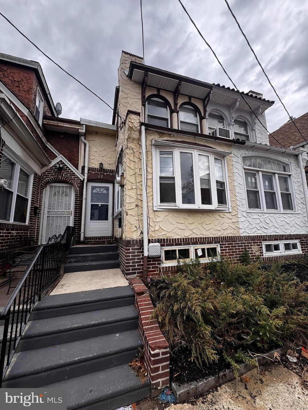 For Rent $1,900/month