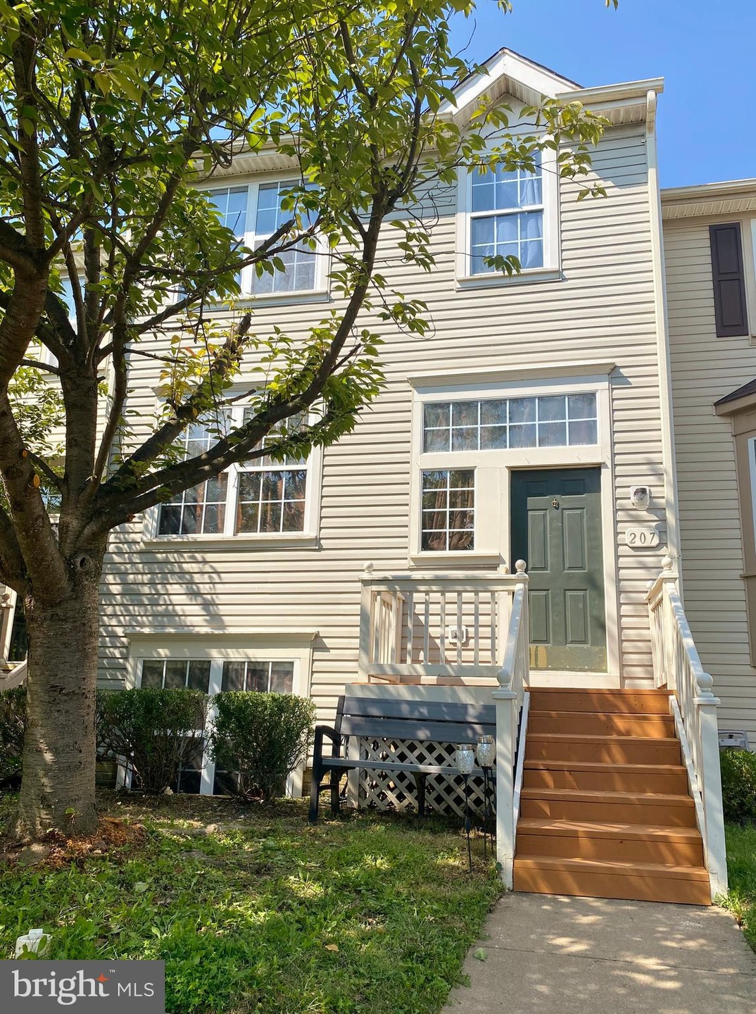 207 Frazer Dr, Purcellville, VA 20132 - photo 1