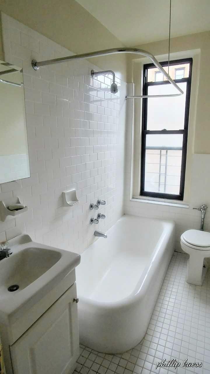 51 Bennett Ave unit B32, New York, NY 10033 - photo 1