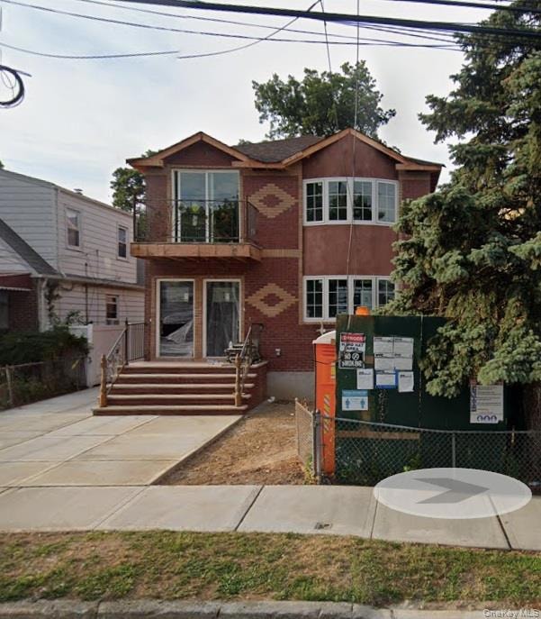 237-34 Fairbury Ave unit 1st FL, Jamaica, NY 11426 - photo 1