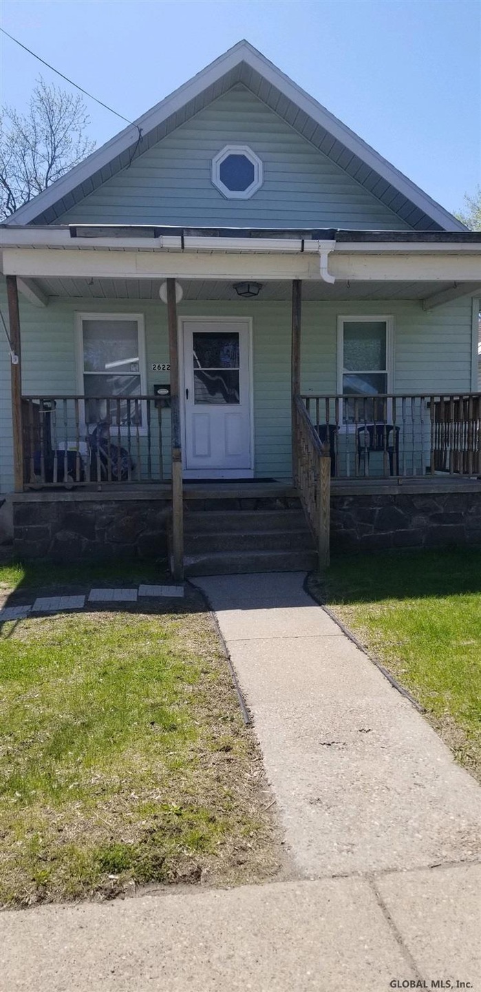 2622 Hendricks St, Schenectady, NY 12306 - photo 1