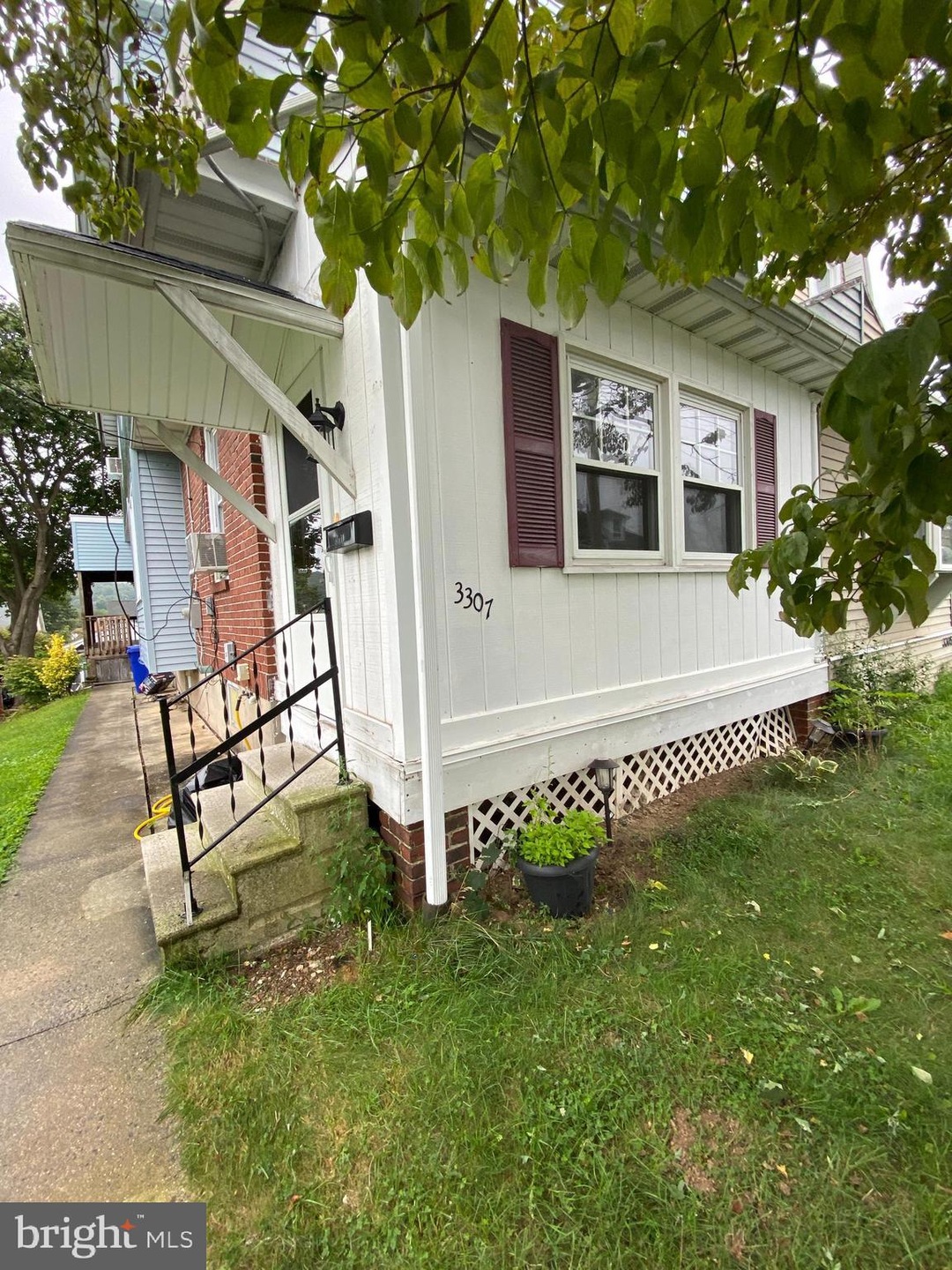 3307 Fremont St, Reading, PA 19605 - photo 1