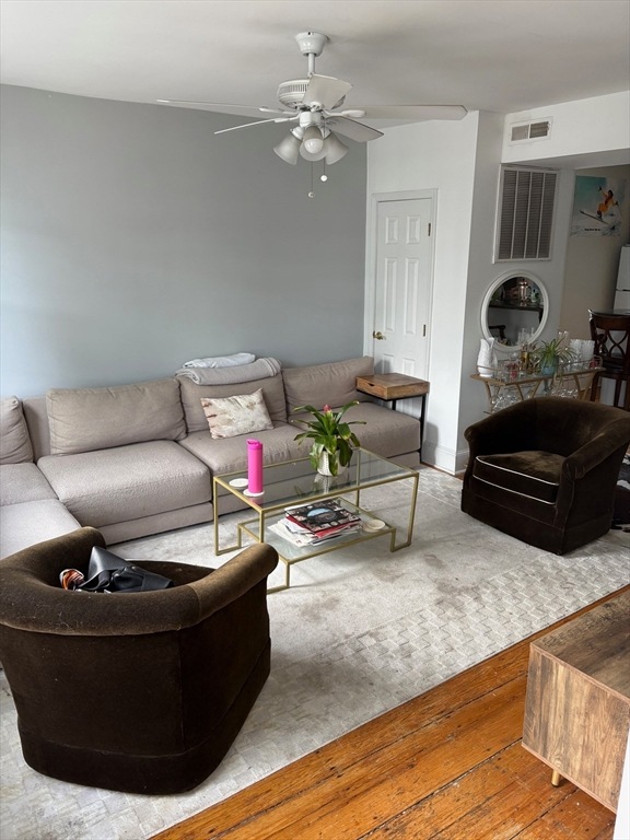 468 E 7th St unit 3, Boston, MA 02127 - photo 1