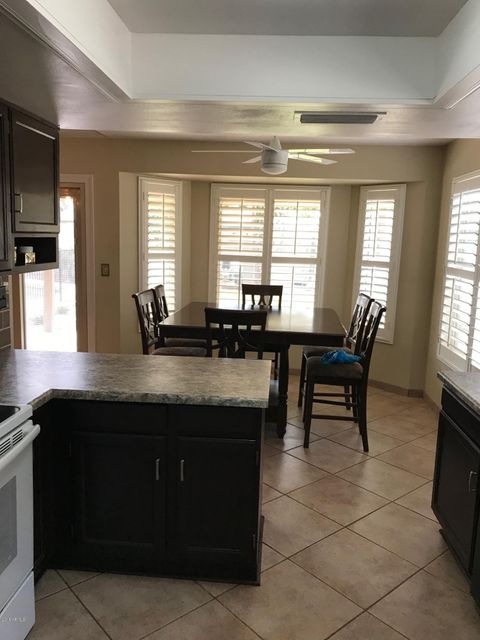 Kitchen/dining area