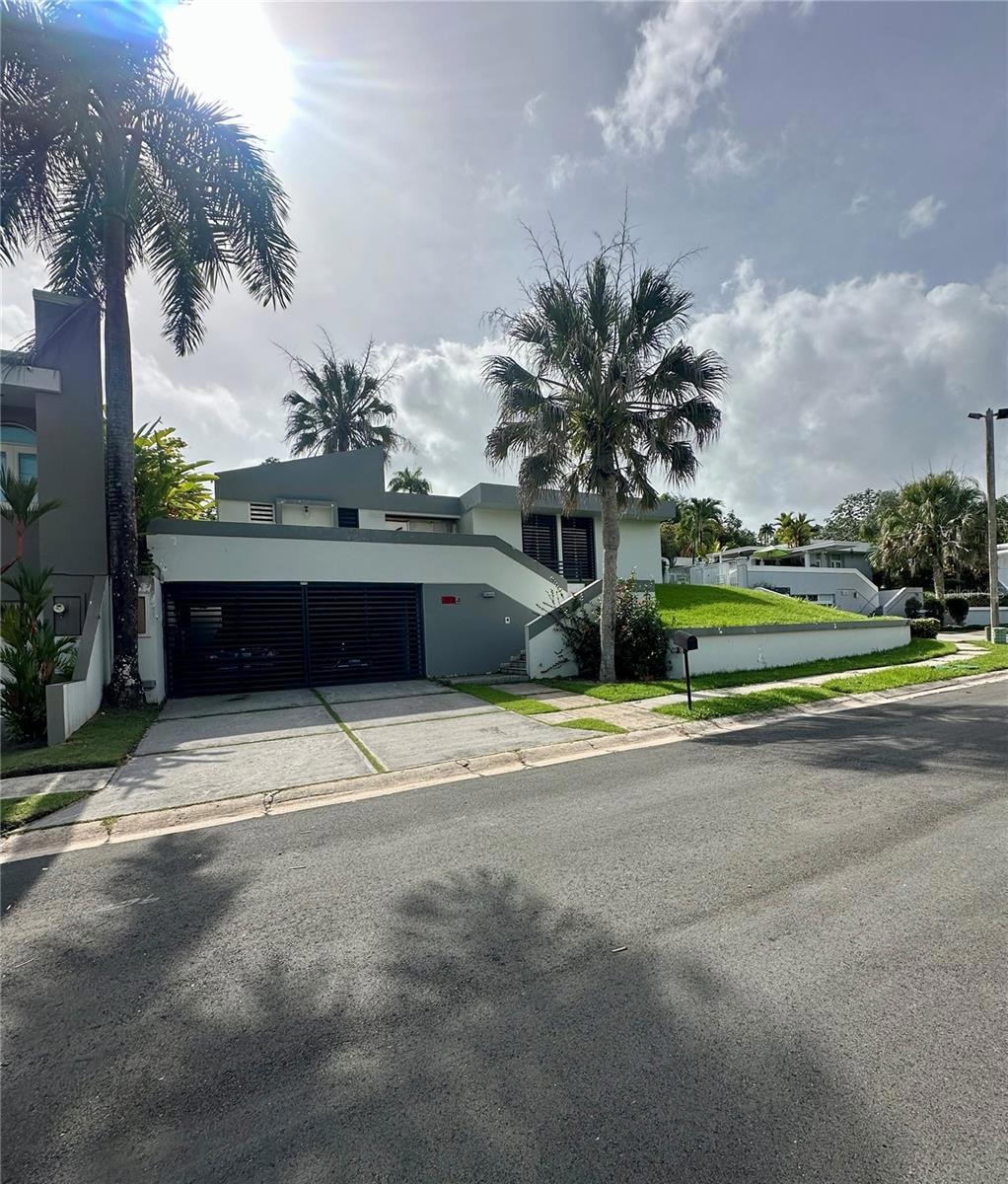 For Sale $1,373,000