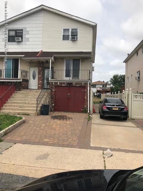 241 Regis Dr, Staten Island, NY 10314 - photo 1