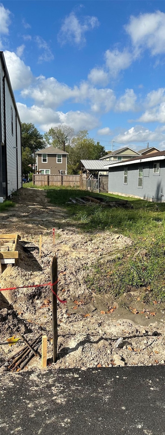 7700 Willow St, Houston, TX 77088 - photo 1