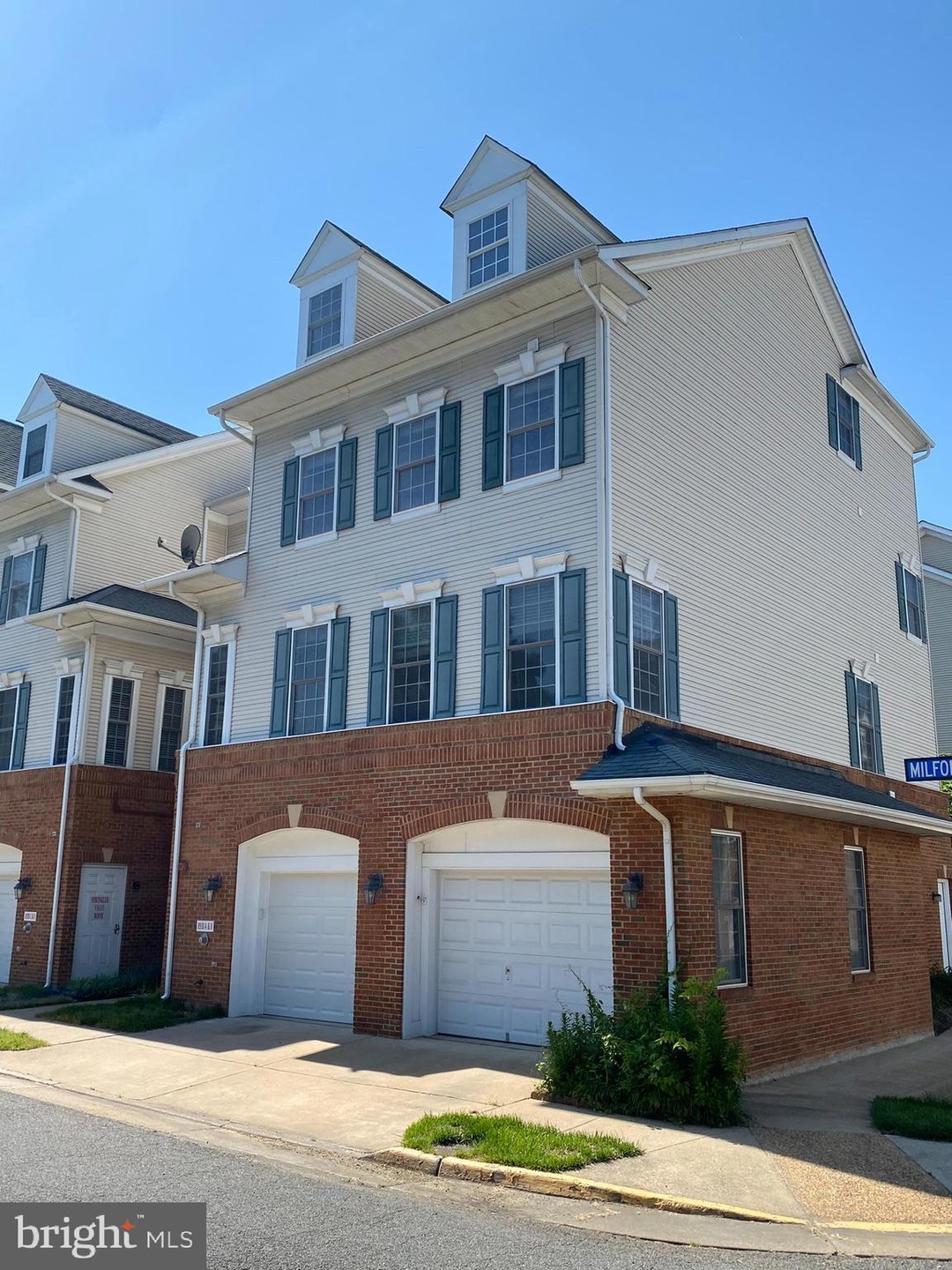 8938 Milford Haven Ct unit B, Lorton, VA 22079 - photo 1