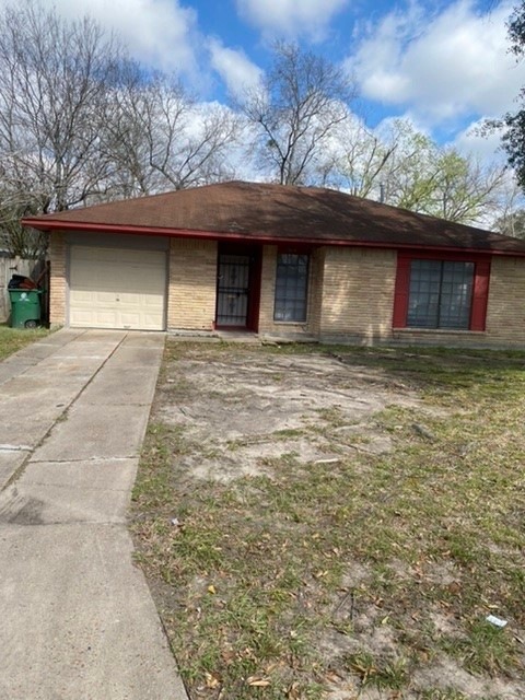 5814 Mackinaw St, Houston, TX 77053 - photo 1