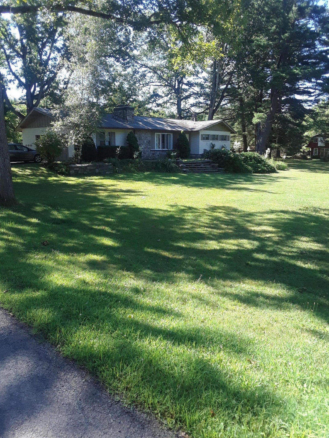 437 Rocky Run Rd, Hawley, PA 18428 - photo 1