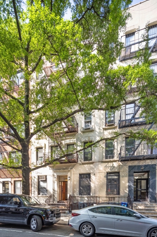 For Sale $7,495,000 • Co-Listing Agent