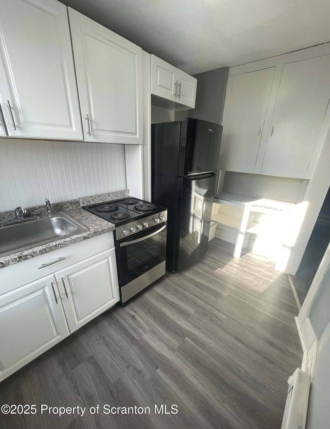 320 New York St unit 3, Scranton, PA 18509 - photo 1