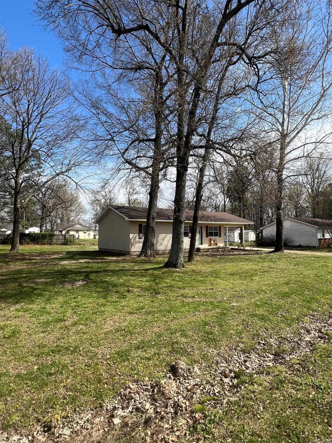 411 Walnut Dr, Paragould, AR 72450 - photo 1