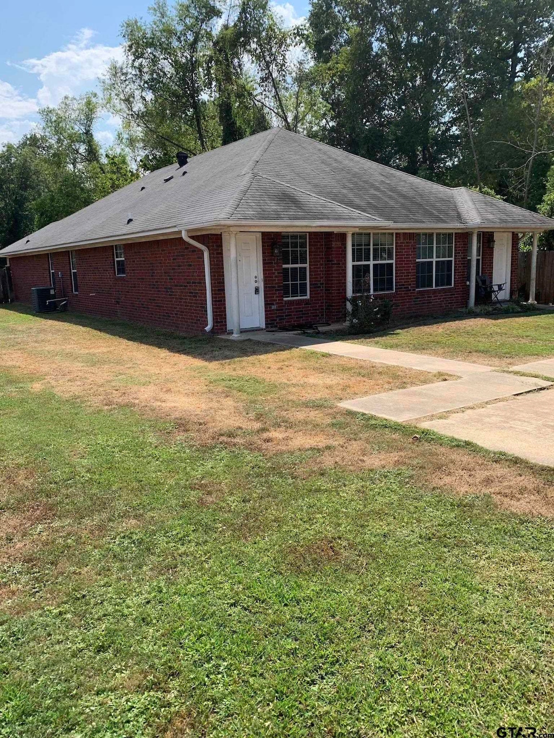 For Rent $1,300/month