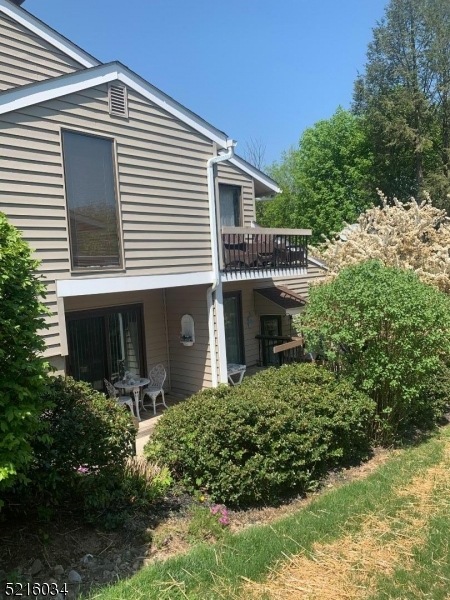 33 Hillside Ct unit 1015C, Clinton, NJ 08809 - photo 1